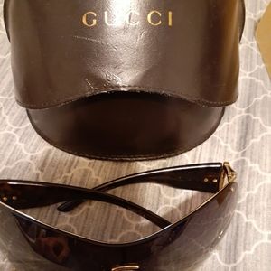 Gucci Unisex sunglasses
